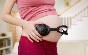 Beneficios de la musica para los bebés en el vientre